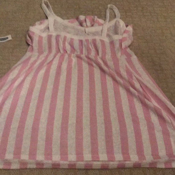 Fun striped maternity top with ruffle at neckline - Picture 4 of 6